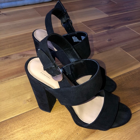 Platform block heel sandals - Picture 2 of 3